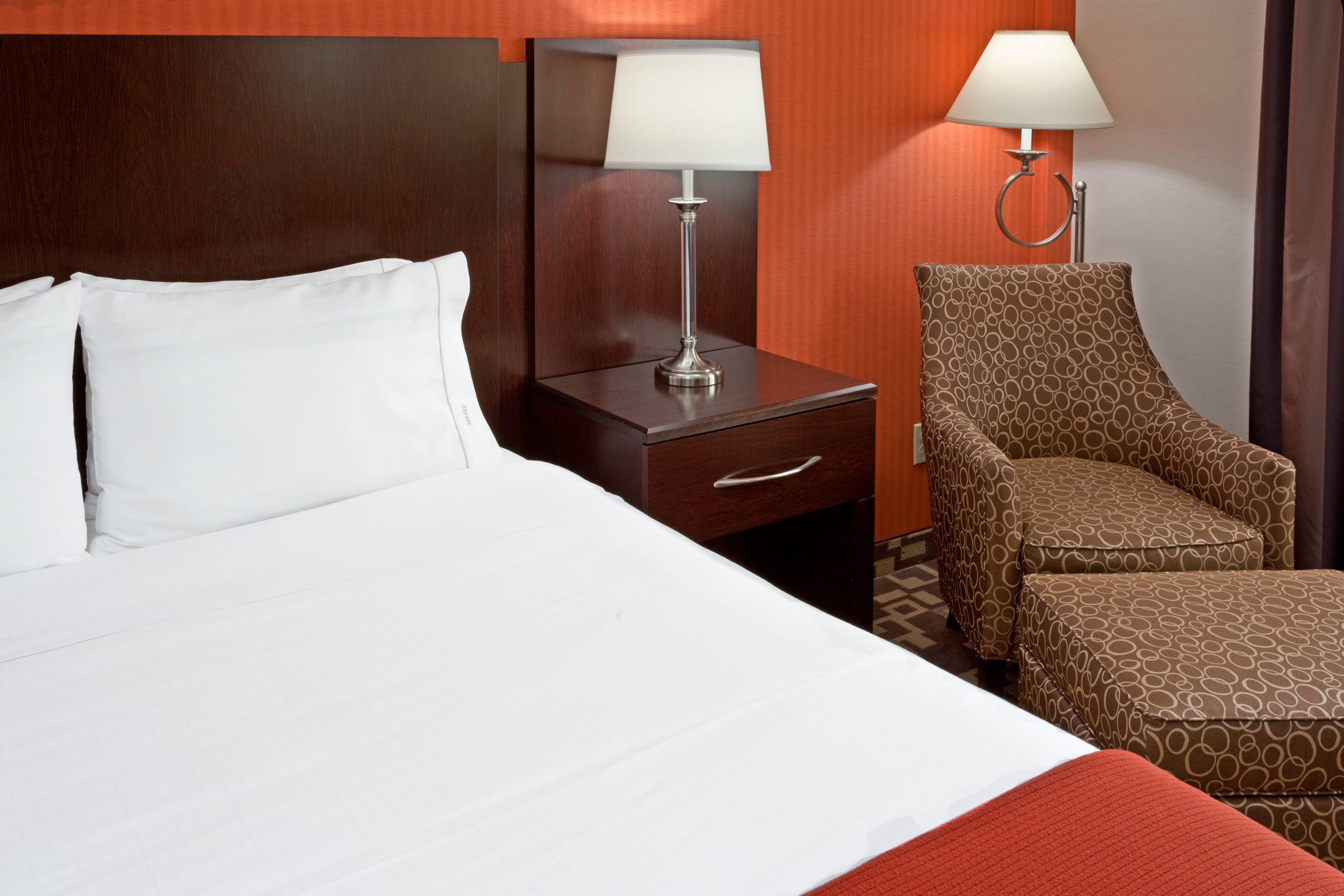 Holiday Inn Express Maspeth By Ihg New York Eksteriør bilde