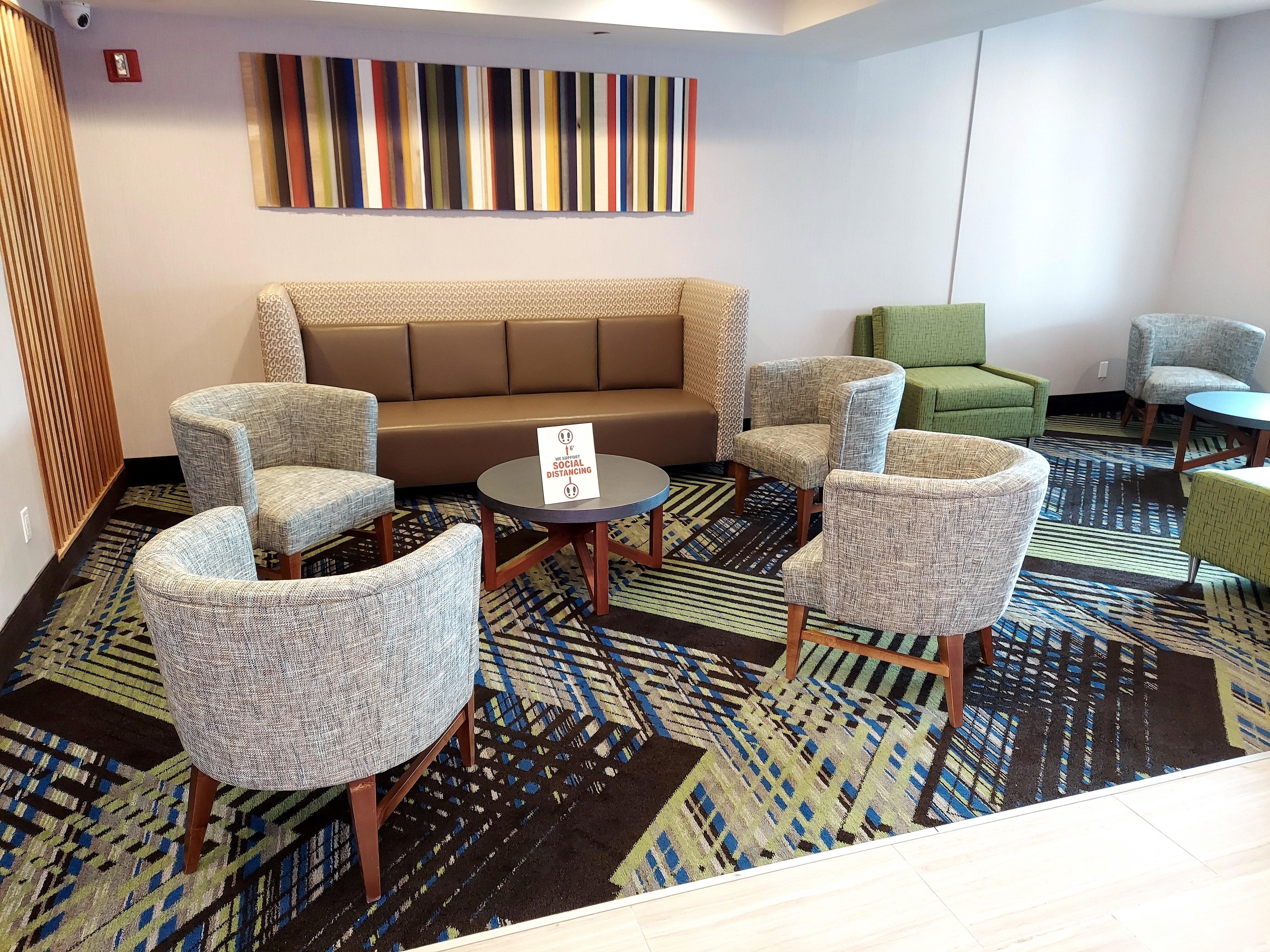Holiday Inn Express Maspeth By Ihg New York Eksteriør bilde