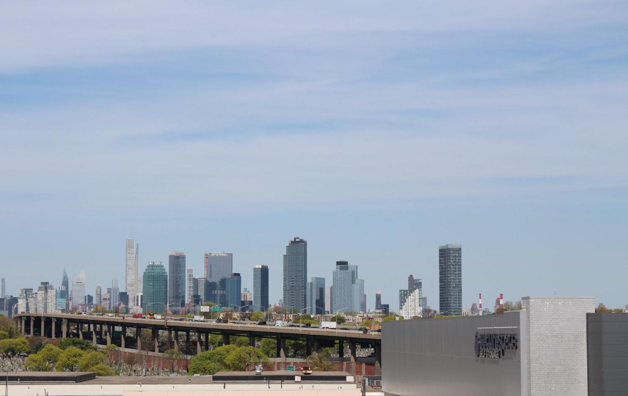 Holiday Inn Express Maspeth By Ihg New York Eksteriør bilde